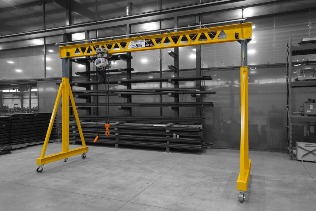 pwi ultra lite telescoping gantry crane full right